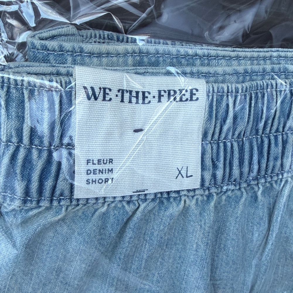 Free People Fleur Pleated Denim Shorts XL Ultra High Rise Belle Blue - Picture 6 of 9